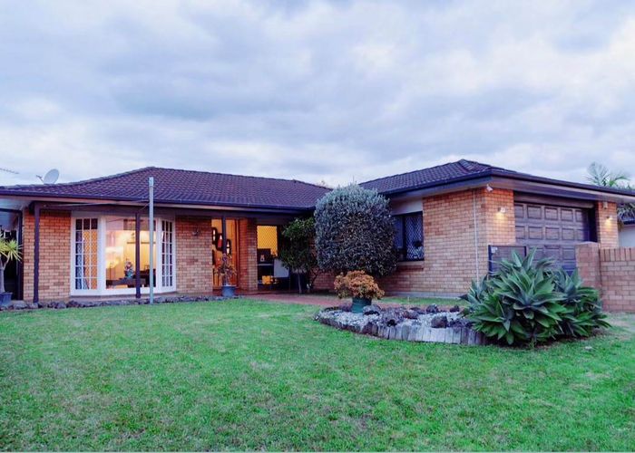  at 186 Prince Regent Drive, Farm Cove, Auckland
