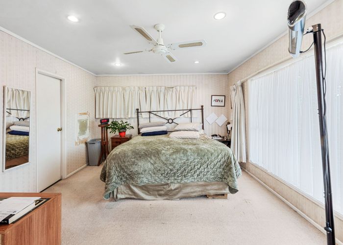  at 23 Lawrence Crescent, Hillpark, Auckland