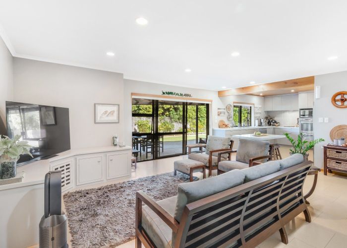  at 5 Basilton Close, Bucklands Beach, Auckland