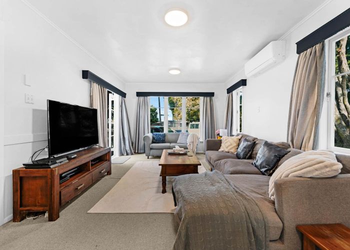  at 53 Henderson Valley Road, Henderson, Waitakere City, Auckland