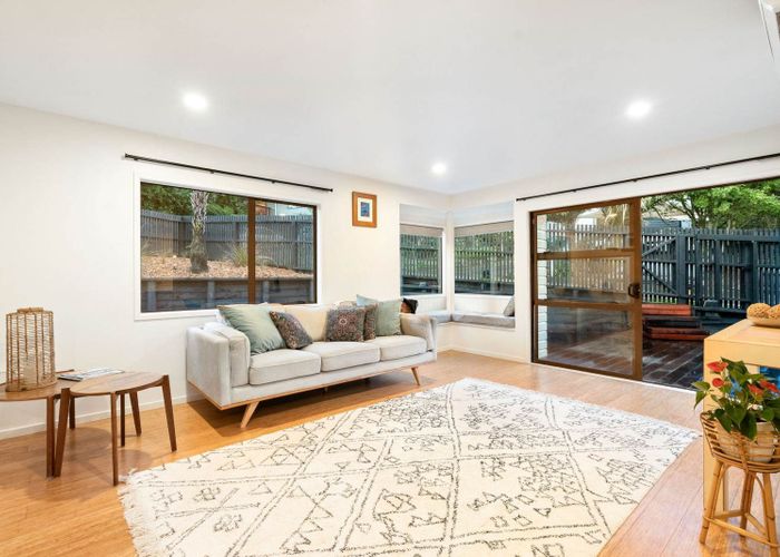  at 29 Darcy Place, Massey, Waitakere City, Auckland