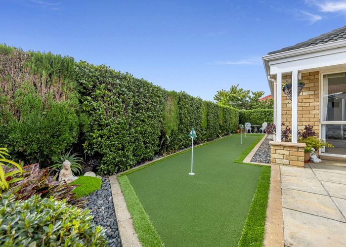  at 3 Uldale Place, Northpark, Auckland