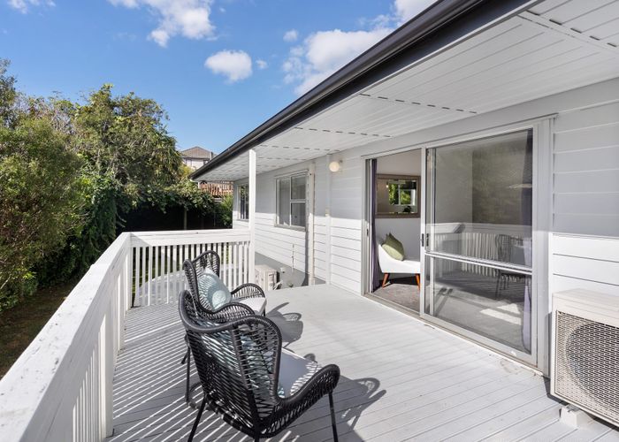  at 15B Aeroview Drive, Beach Haven, North Shore City, Auckland