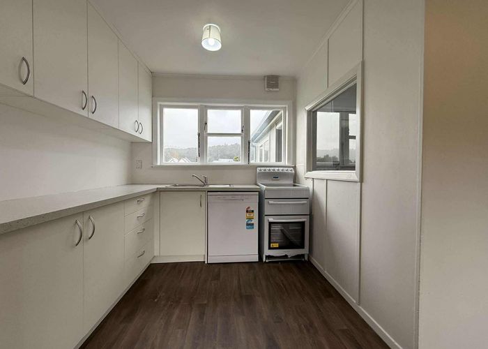  at 7 Wainhouse Street, Stokes Valley, Lower Hutt, Wellington