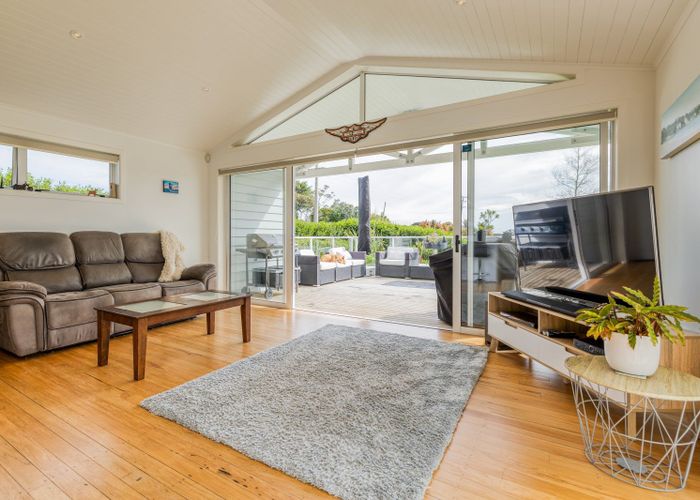 Free property data for 180 Taylor Road, Waimauku homes.co.nz