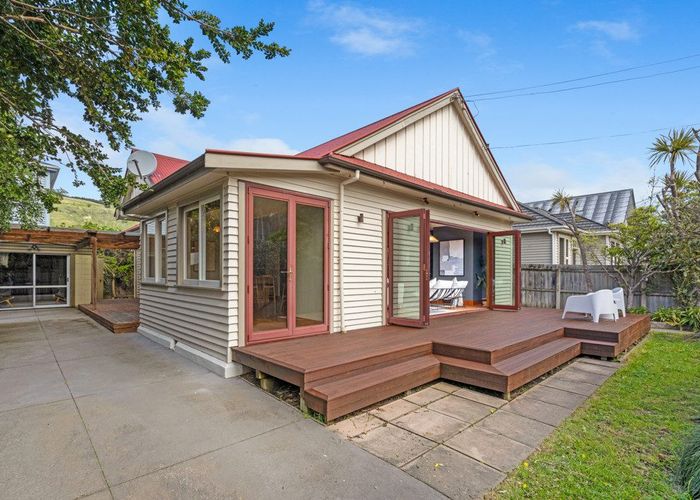  at 23 Hardwicke Street, Sumner, Christchurch