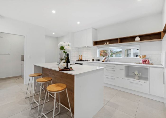  at 32 Brookview Drive, Flat Bush, Manukau City, Auckland