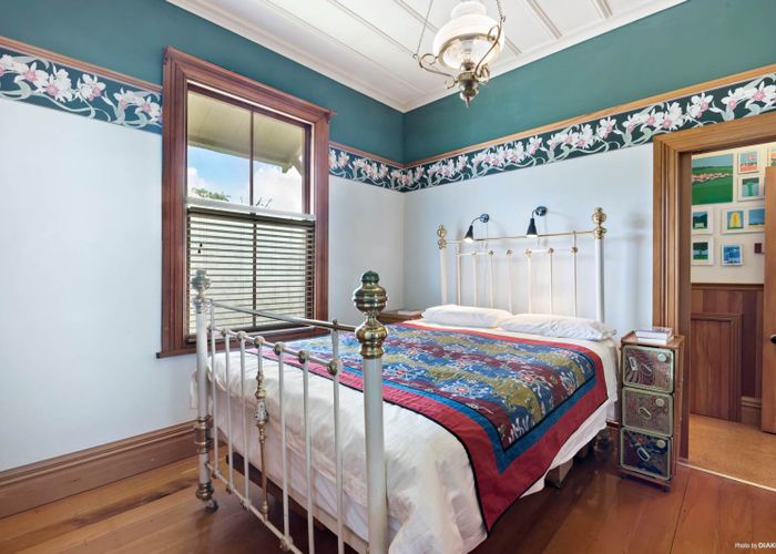  at 11 Anne Street, Devonport, Auckland