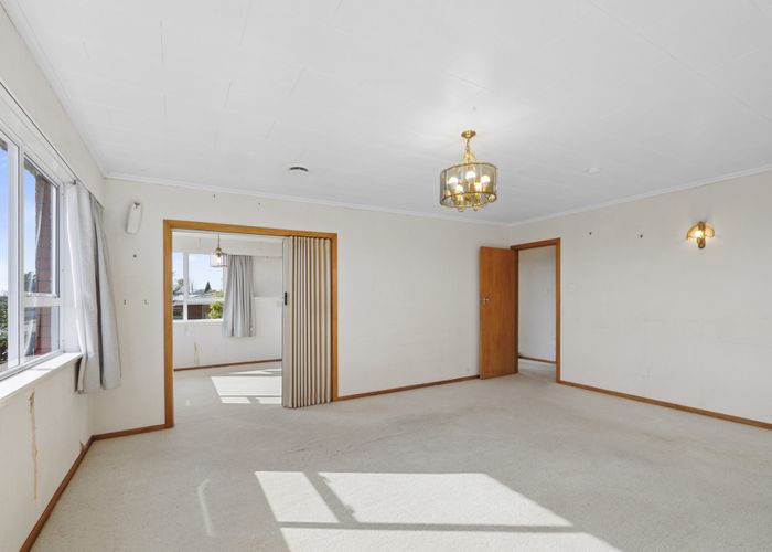  at 11 Cumberland Street, Merrilands, New Plymouth, Taranaki