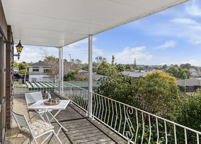  at 11 Kellyville Heights, Merrilands, New Plymouth, Taranaki