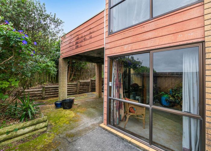  at 2/1 Captain Street, Helensville, Rodney, Auckland