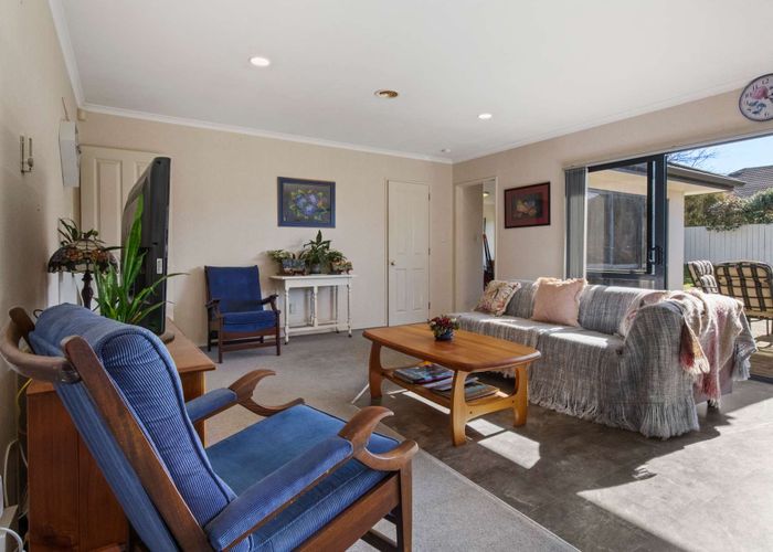  at 5 Hoyte Place, Pukehangi, Rotorua