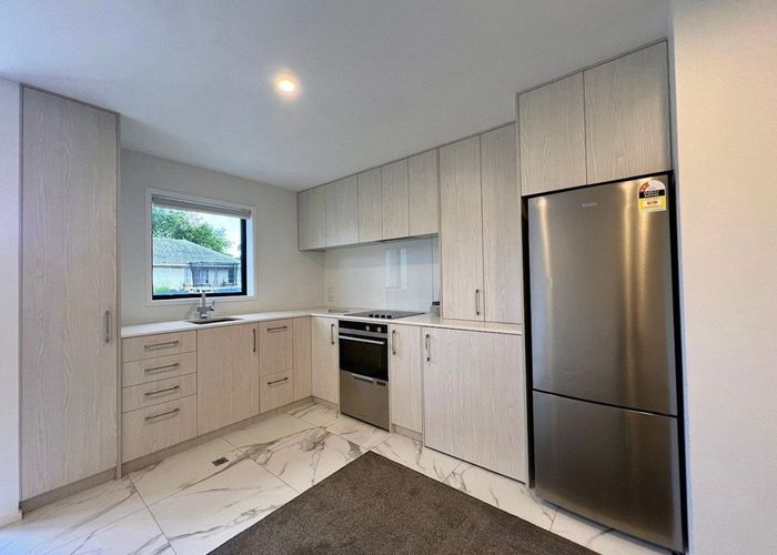  at 2/14 Wilsher Crescent, Henderson, Waitakere City, Auckland