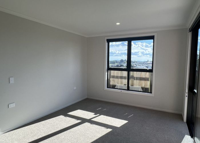  at 2/49 Waruhia Crescent, Rototuna, Hamilton, Waikato
