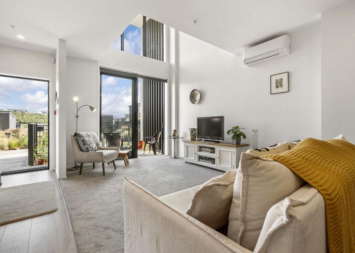  at 8/18 Karengo Street, Long Bay, North Shore City, Auckland