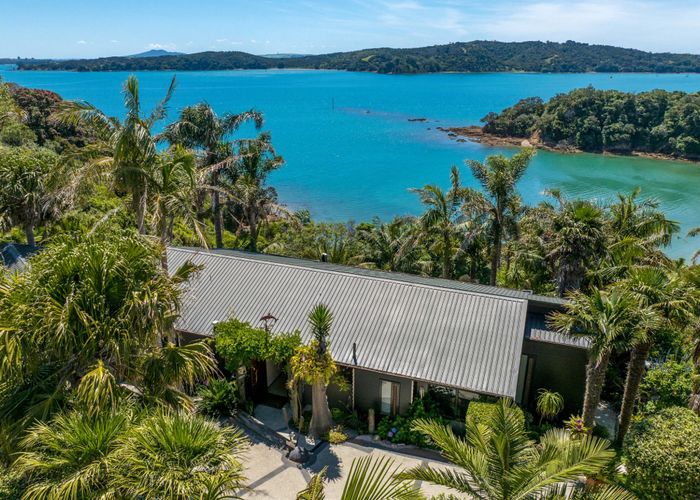  at 67 Kennedy Point Rd, Surfdale, Waiheke Island, Auckland