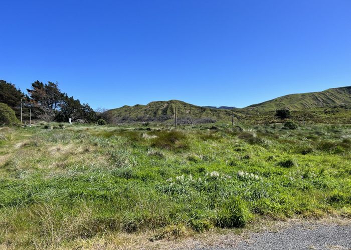  at 28 Reefview Way, Flat Point