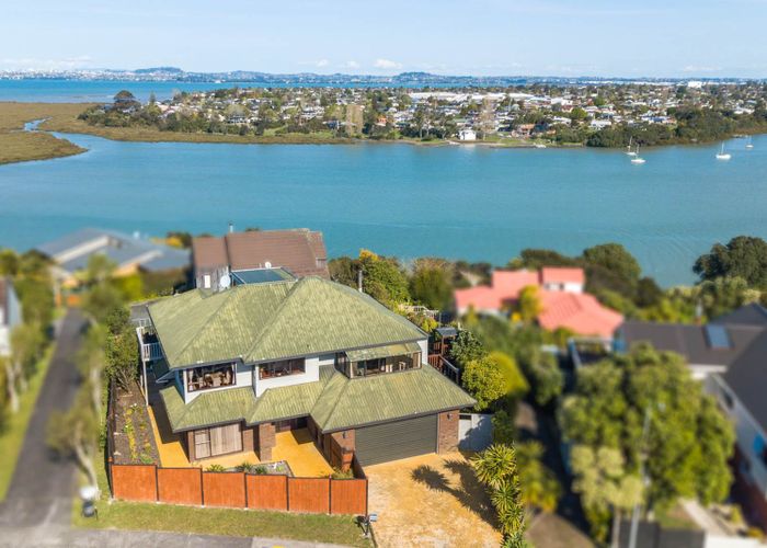  at 181 West Harbour Drive, West Harbour, Auckland
