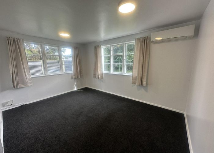  at 4/45 Pine Avenue, Ebdentown, Upper Hutt, Wellington