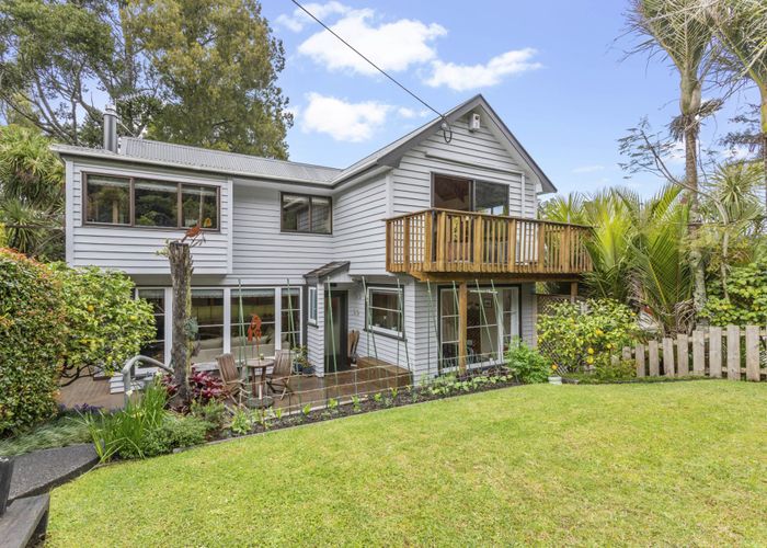  at 40 Huia Road, Titirangi, Auckland