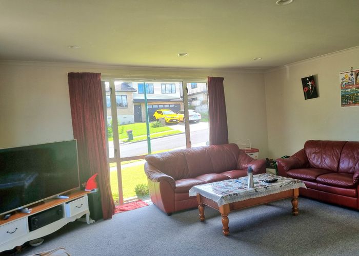  at 49 Packspur Drive, Flat Bush, Manukau City, Auckland