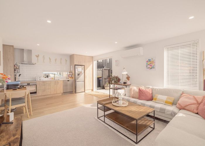  at 1/87 Barbour Street, Waltham, Christchurch City, Canterbury