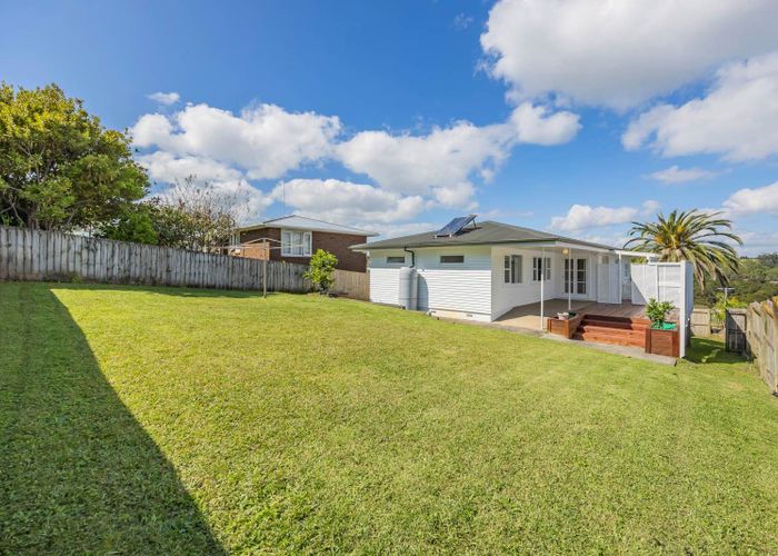  at 33 Park Road, Glenfield, North Shore City, Auckland