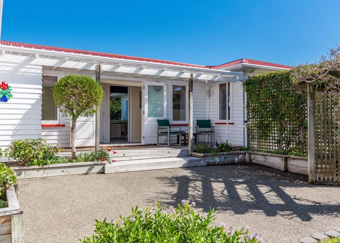  at 18 Martin Road, Paraparaumu Beach, Paraparaumu