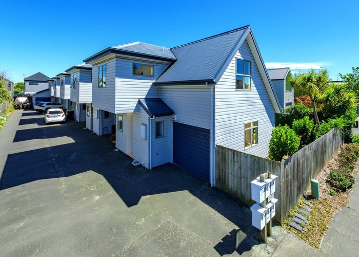  at 1/105 Barbour Street, Waltham, Christchurch City, Canterbury