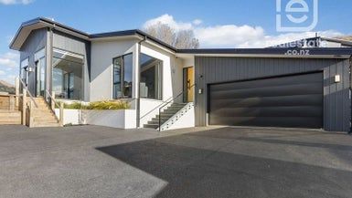  at 11 Round Hill Rise, Cracroft, Christchurch