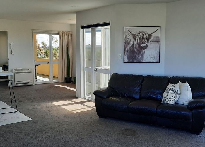  at 420 Marine Parade, South New Brighton, Christchurch