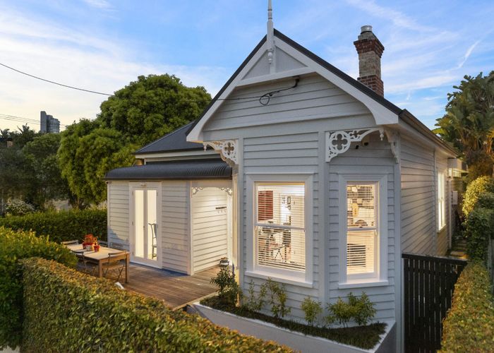  at 56 John Street, Ponsonby, Auckland
