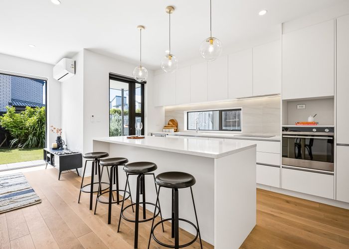  at 6 Desalt Drive, Hobsonville, Waitakere City, Auckland
