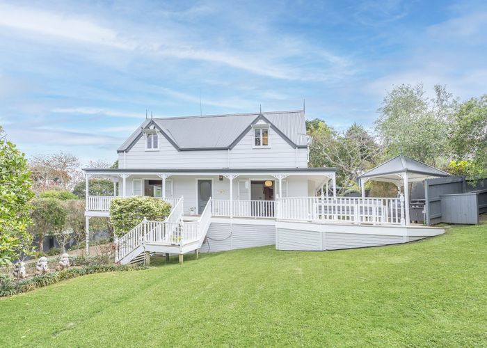  at 18 Pallister Drive, Hillsborough, Auckland