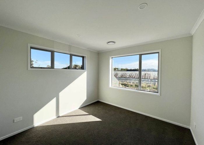  at 7/8 Dale Road, Whenuapai, Auckland