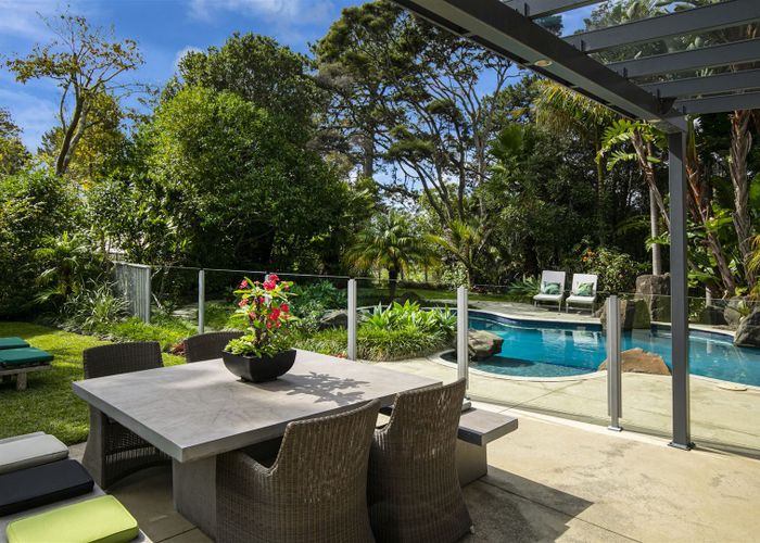  at 25 Kingfisher Grove, Greenhithe, Auckland
