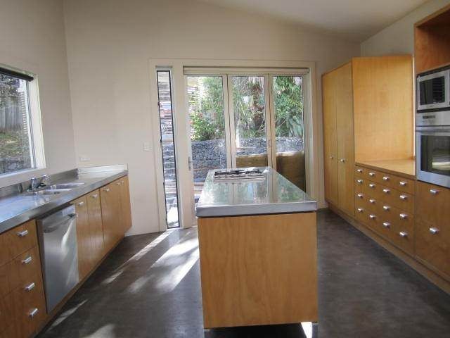  at 550A Beach Road, Rothesay Bay, North Shore City, Auckland