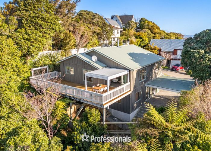  at 16 Haast Close, Kelson, Lower Hutt, Wellington