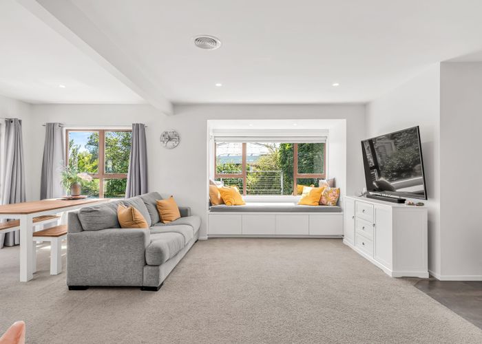  at 210 Whitby Road, Wakefield