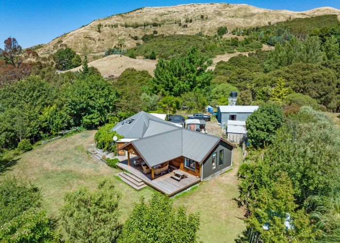  at 1739 Dartmoor Road, Dartmoor