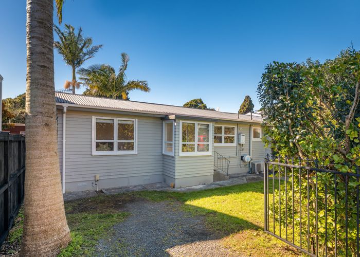  at 32 Woodbine Avenue, Greenlane, Auckland