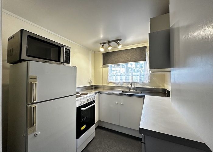  at 3A Bleakhouse Road, Mellons Bay, Manukau City, Auckland