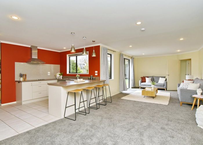  at 11 Parkside Crescent, Northwood, Christchurch