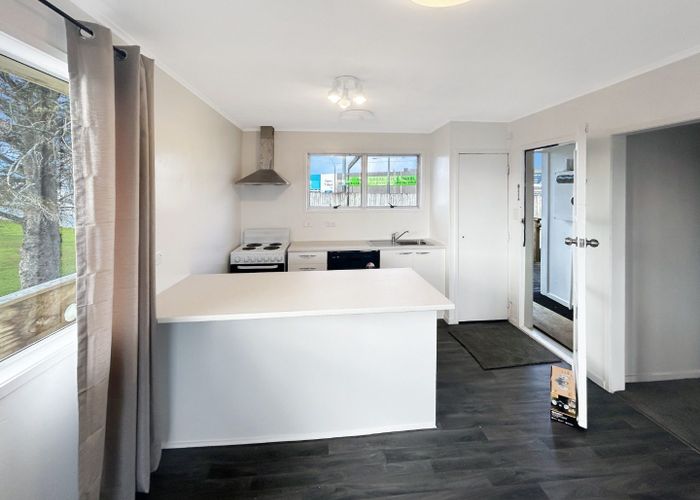  at 7A Clayburn Road, Glen Eden, Waitakere City, Auckland