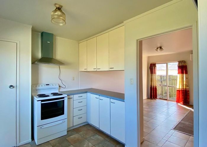  at 2/54 Kenderdine Road, Papatoetoe, Manukau City, Auckland