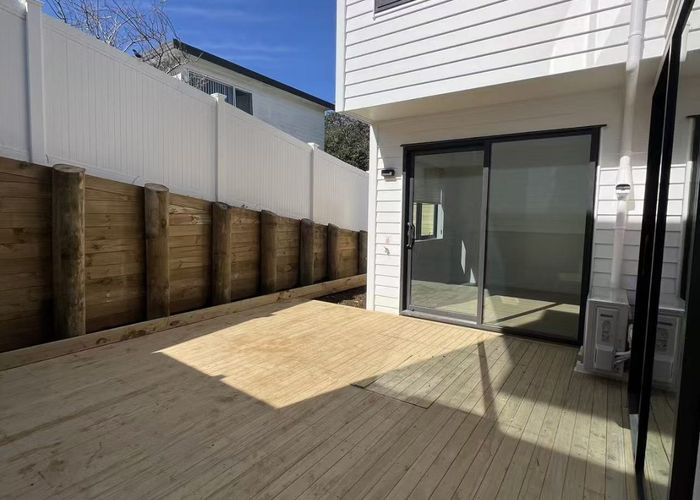  at 1-B Wren Place, Unsworth Heights, North Shore City, Auckland