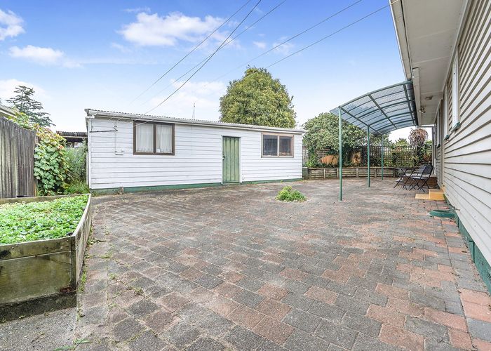  at 3 Macdonald Road, Glenview, Hamilton, Waikato