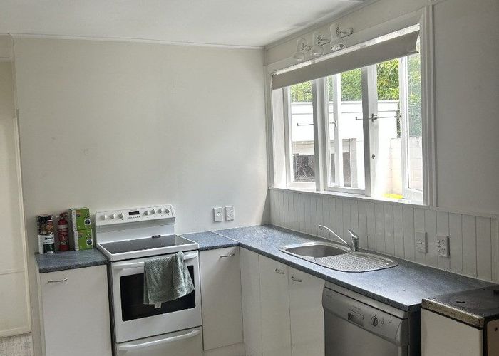  at 6 Mcmaster Street, Greytown