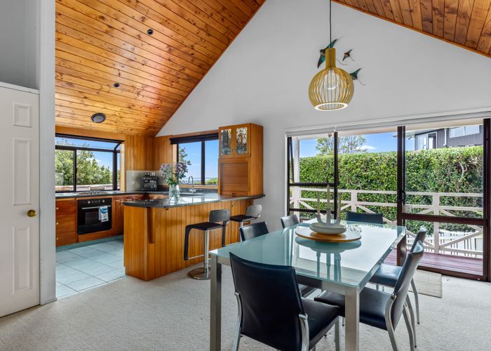  at 32 Danbury Drive, Torbay, Auckland