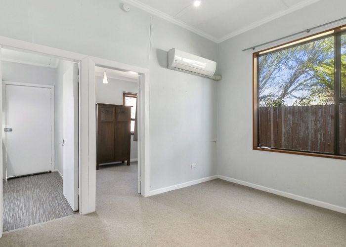  at 10  Lochend street, Musselburgh, Dunedin, Otago